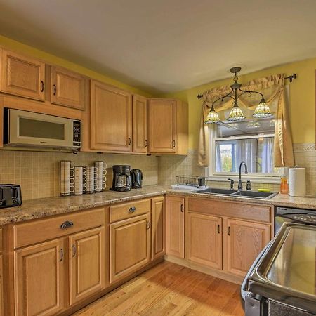 Spacious Home By Finger Lakes And Watkins Glen! Burdett Eksteriør bilde
